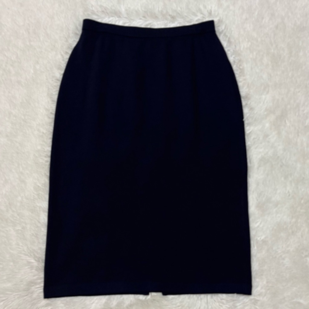 St. John Classic Black Pencil Skirt